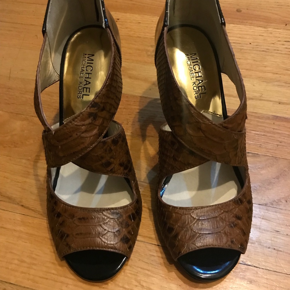 Michael Kors sandal/heel